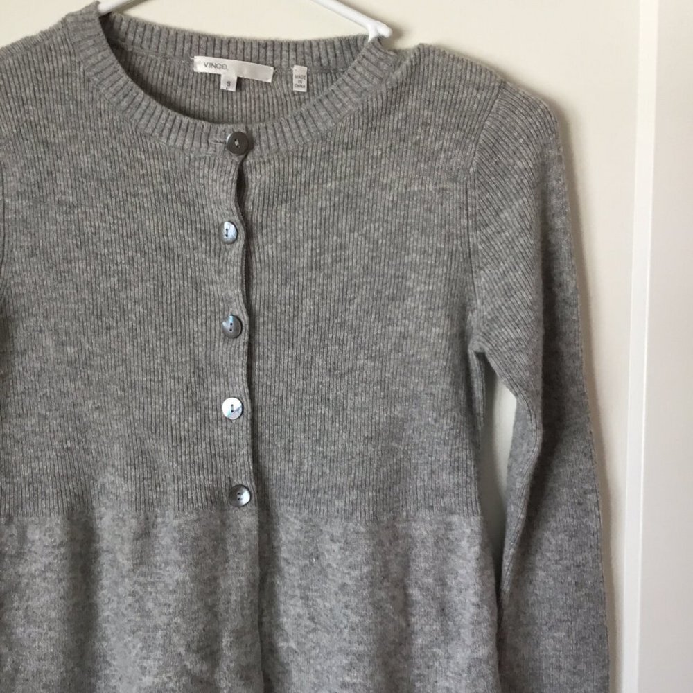 Women’s Vince Gray Cashmere Peplum Cardigan Size S - Picture 2 of 7